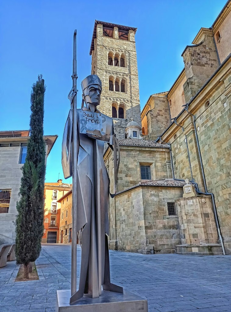 Escultura del Bisbe Oliba