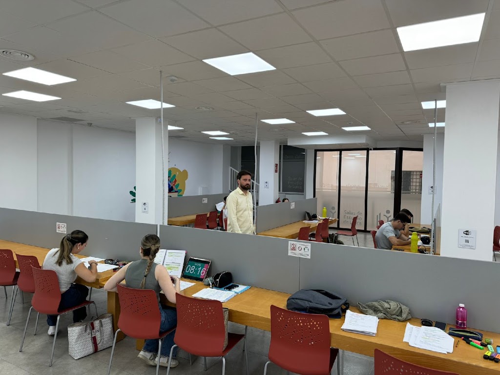 Sala de estudio 24 h. Ibreno Lorca — Del propietario