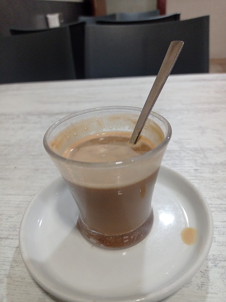 Bar Pica-Pica — Comida y bebida