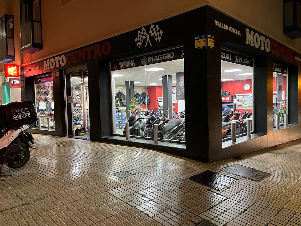 MotoCentro Sevilla — Exterior