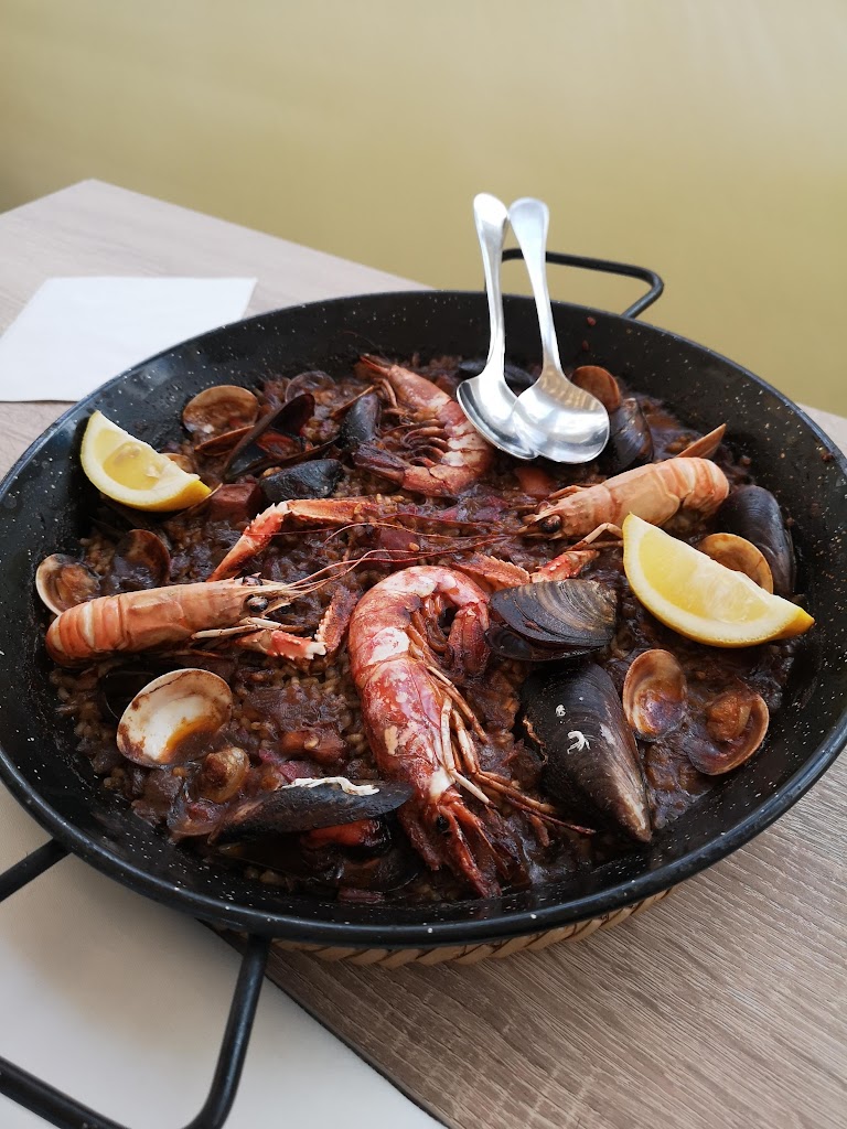 Pika Tapa — Paella