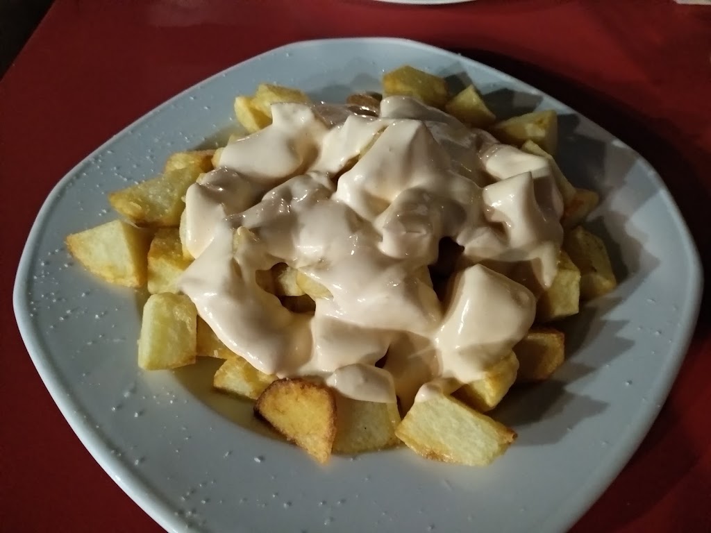 BAR CAFETERIA DEL DUENDE — Patatas bravas