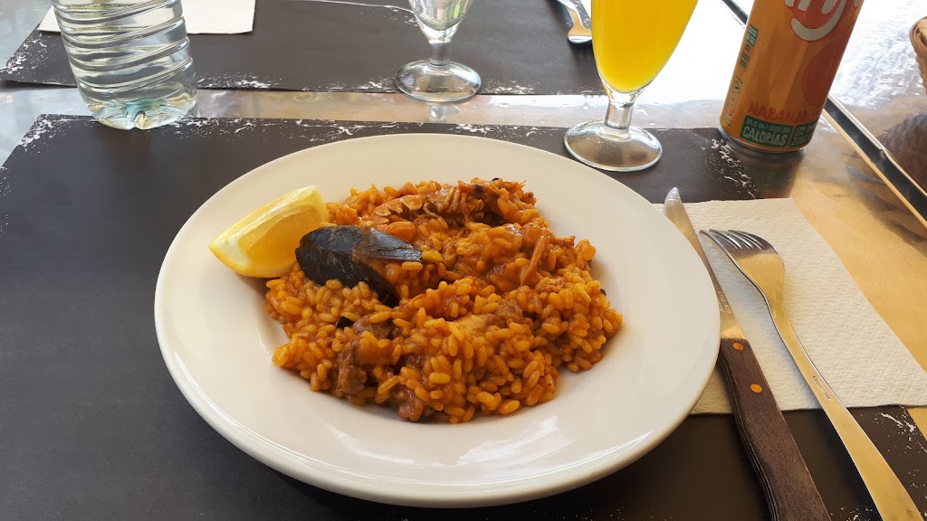 Bar Caldelao — Comida y bebida