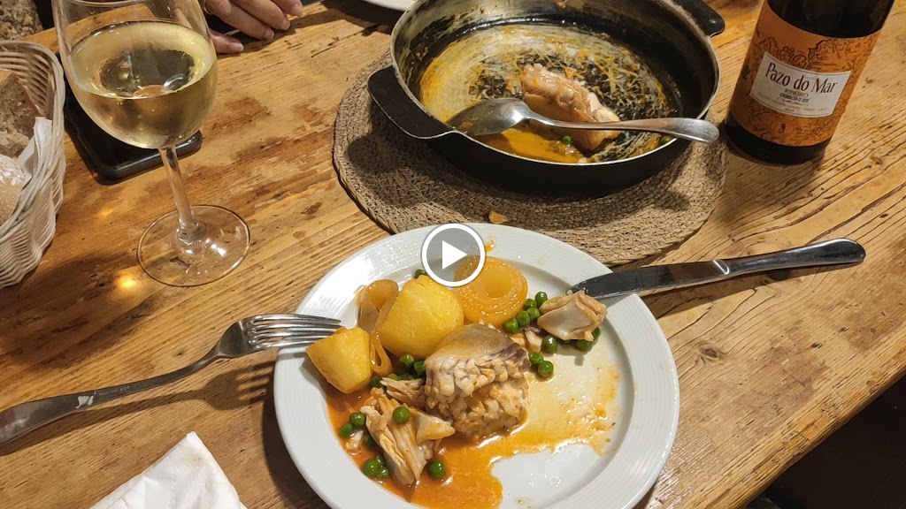Restaurante Maria Castana — Videos