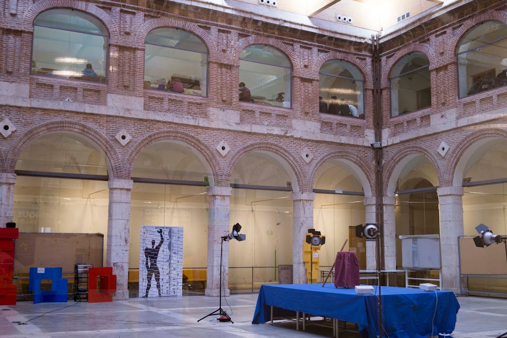 Colegio de Carmen Calzado. Escuela de Arquitectura - UAH