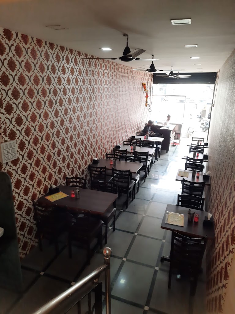Flavours Dum Biryani House