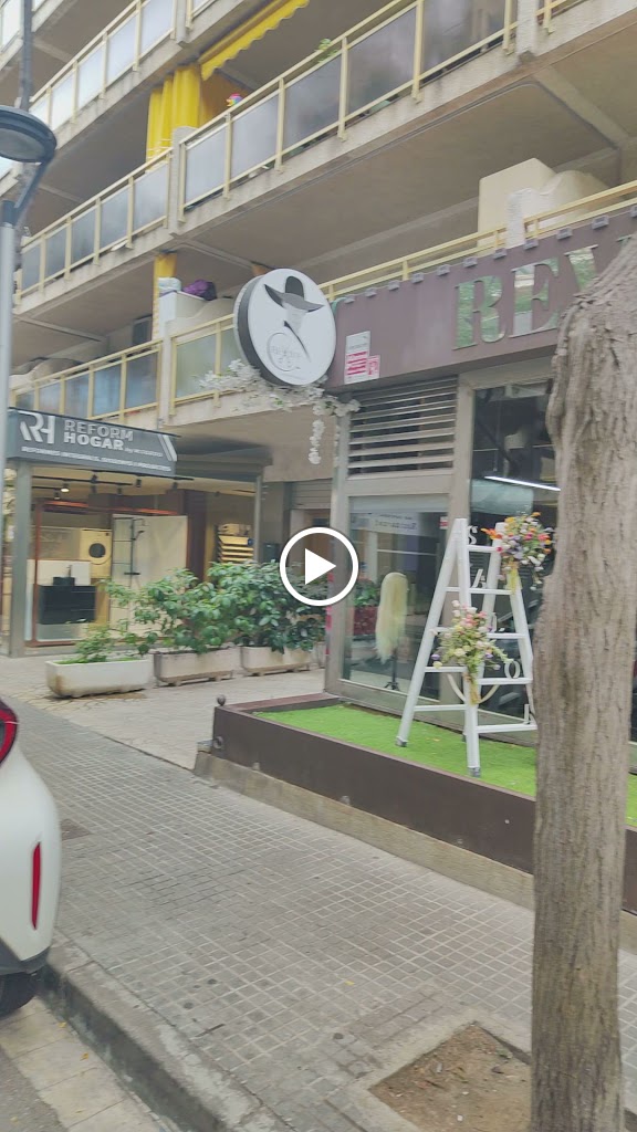 Salon Revive — Videos