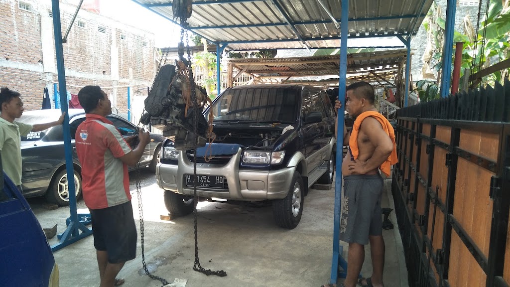 Bengkel mobil taqim jaya motor
