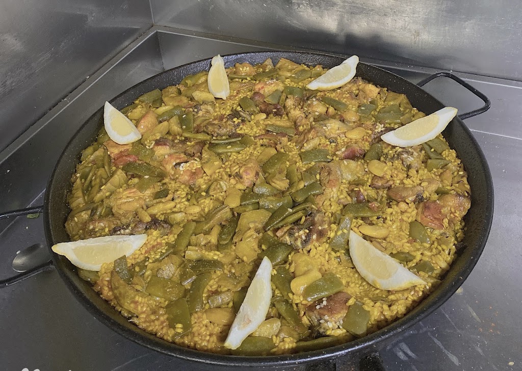 Bar restaurante Jose (IV) — Comida y bebida