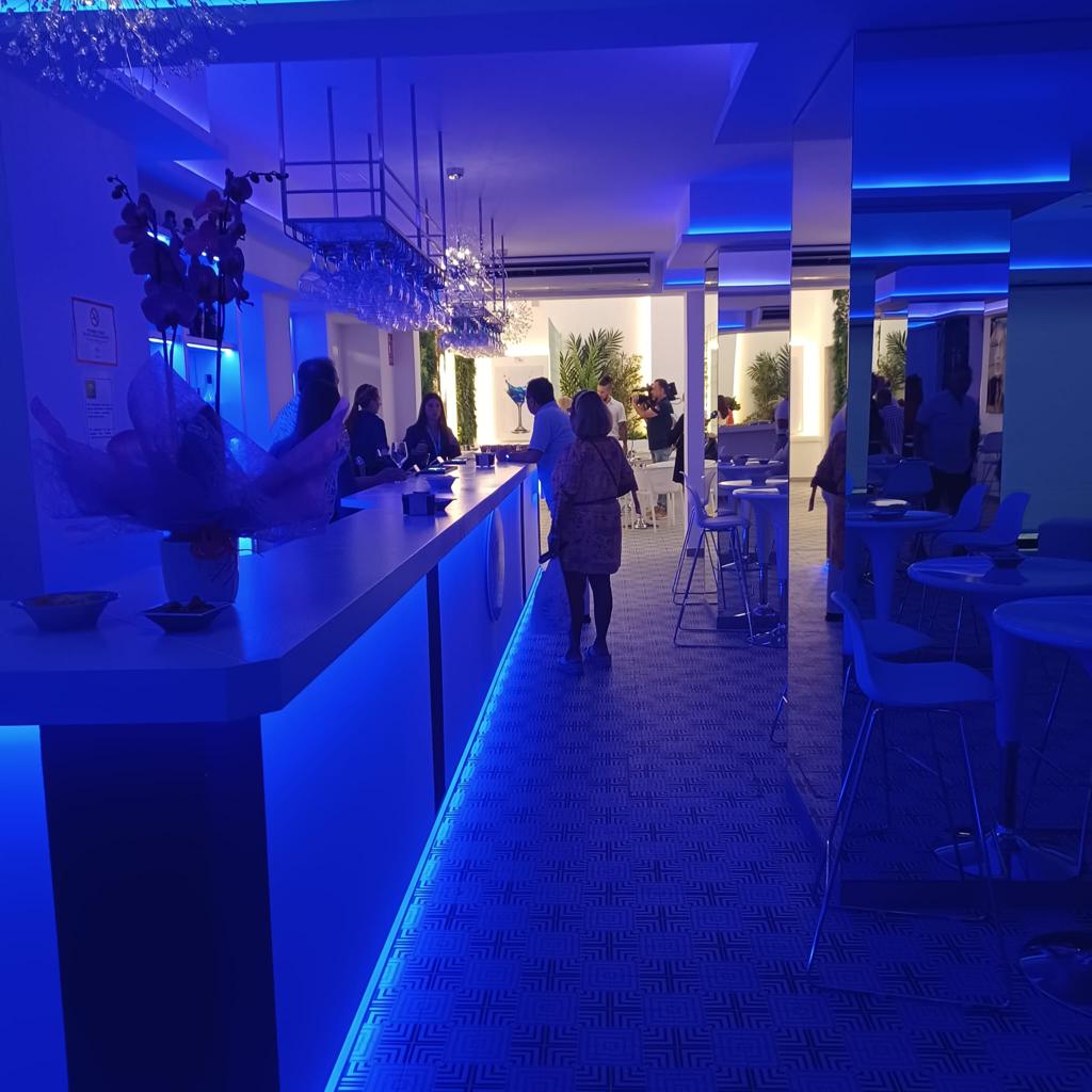 Tabu Bar de Copas — Del propietario