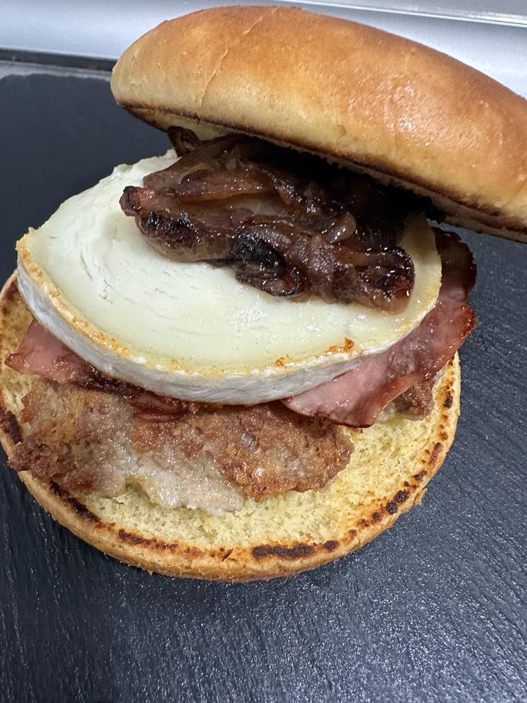 BURGUERS RAPIDITO — Comida y bebida