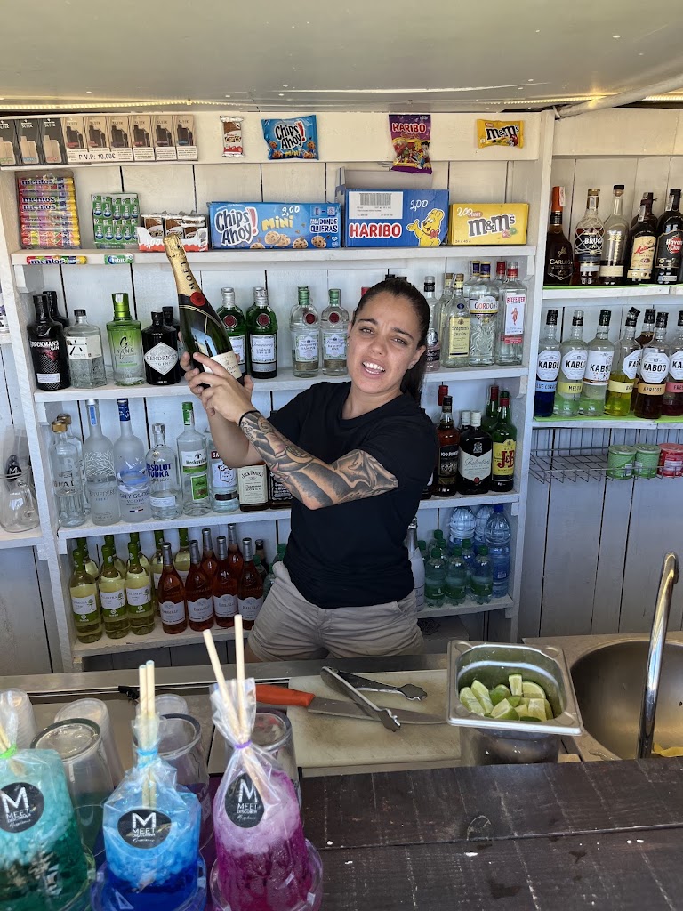 Meet Beach Bar Maspalomas — Ambiente