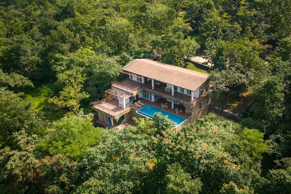 Stayvista At Eden Glade Khopoli Premium Villa With Swimming Pool