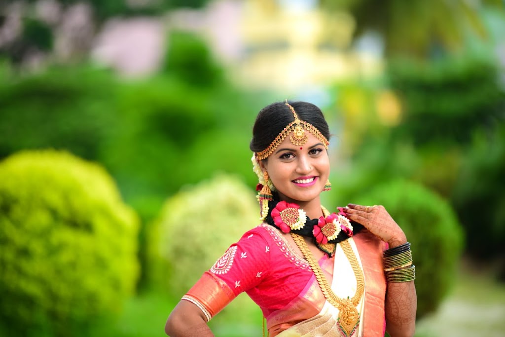 Shaanvi Beauty Spot And Bridal Studio