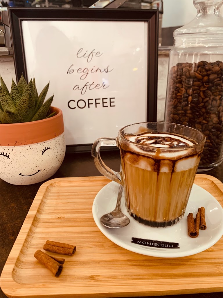 Cafe 5 — Comida y bebida