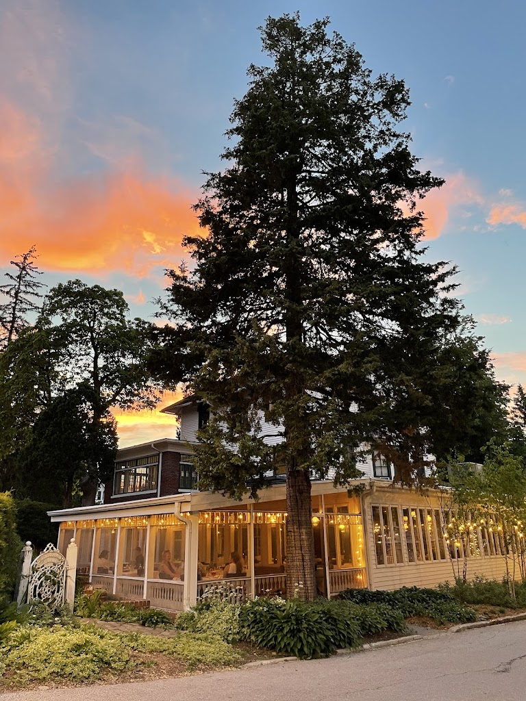  PAM'S Dining Room & Cocktail Bar