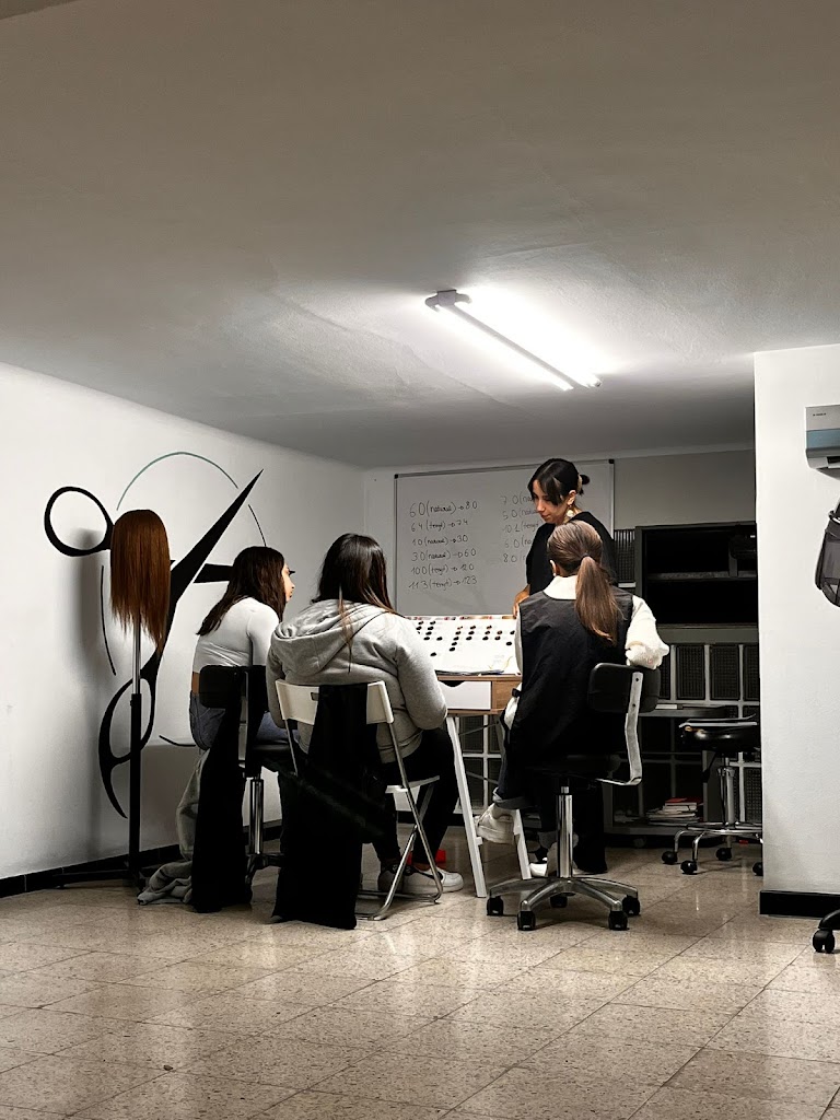 Academia de perruqueria Maria Rigall