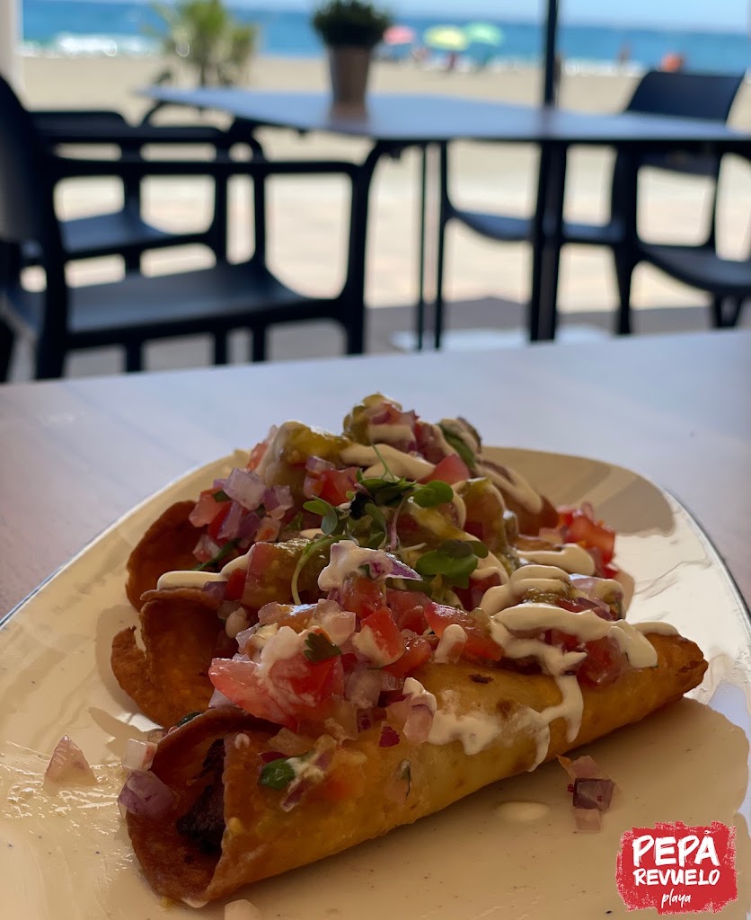 Pepa Revuelo Playa — Comida y bebida
