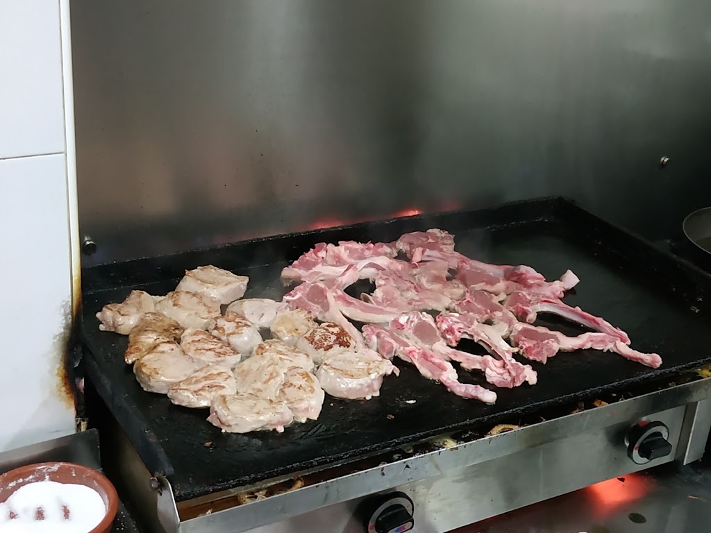 Nuevo Bar Perico — Comida y bebida