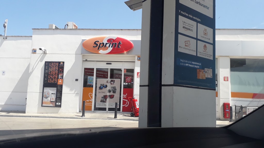 Estacion de Servicio Repsol — Exterior