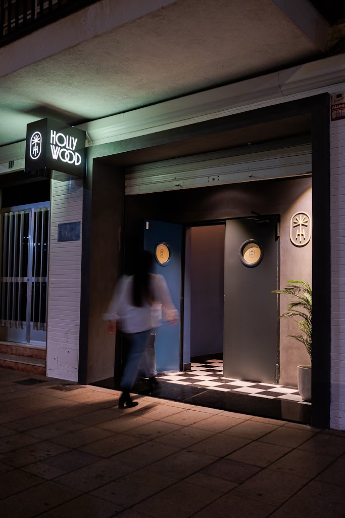 Hollywood Social Pub