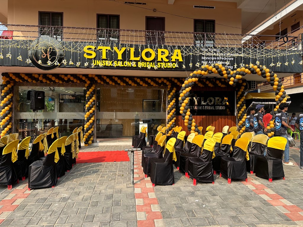 Stylora Unisex Salon