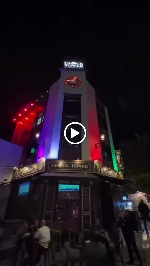 Clock Tower — Ambiente