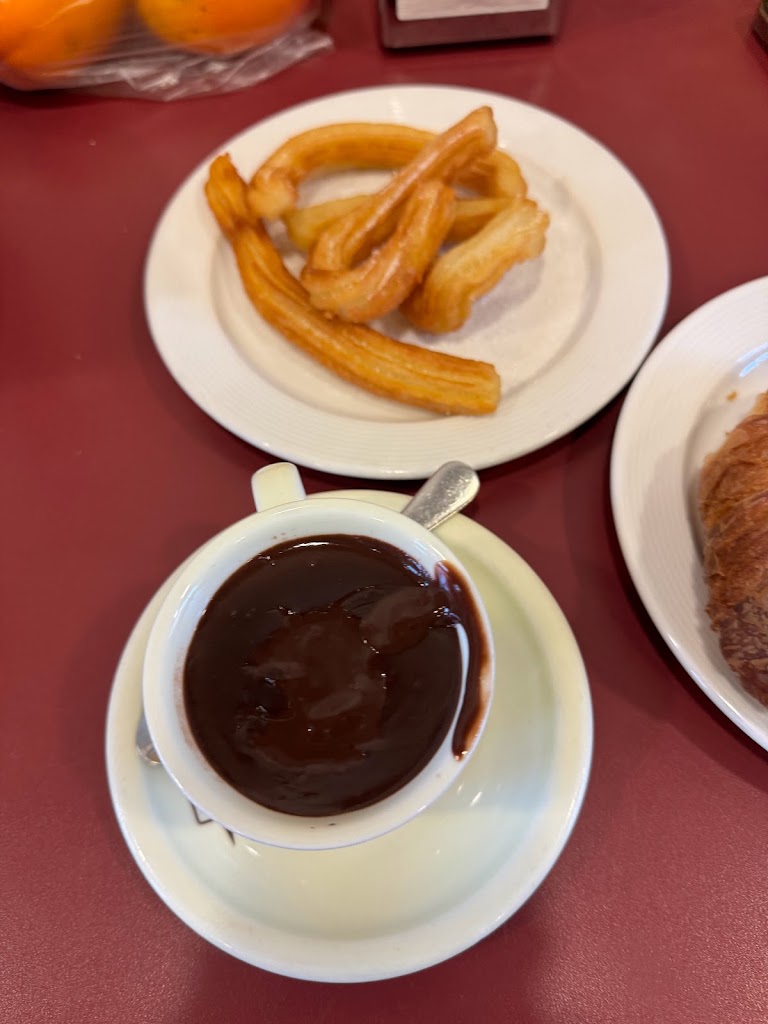 Heladeria Chocolateria Jijonenca — Churro