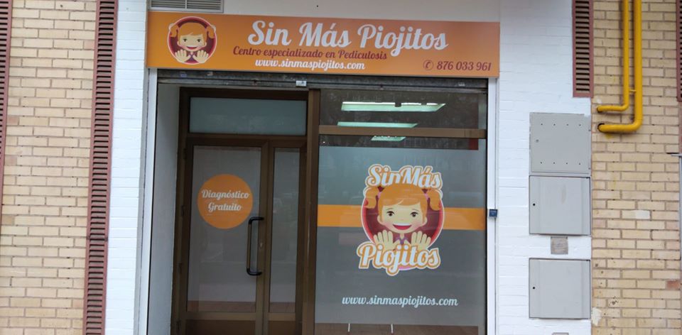 Sin Mas Piojitos Dos Hermanas — Exterior