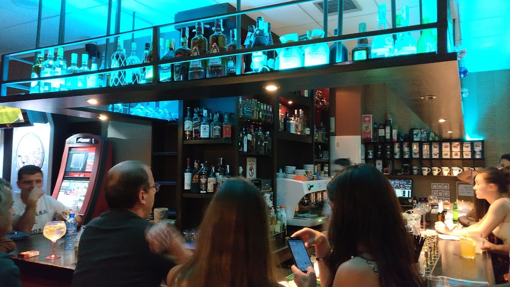 Goya, Cafe & Pub — Bebida alcoholica