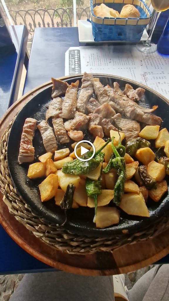 Restaurante El Bar de Willy gourmet — Videos