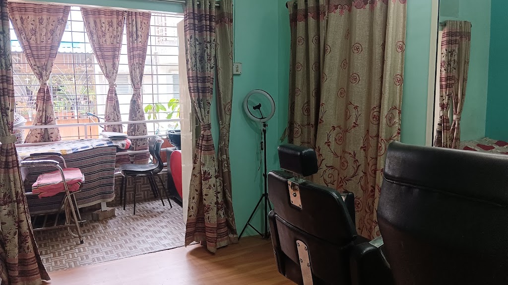 Gauris Beauty Saloon