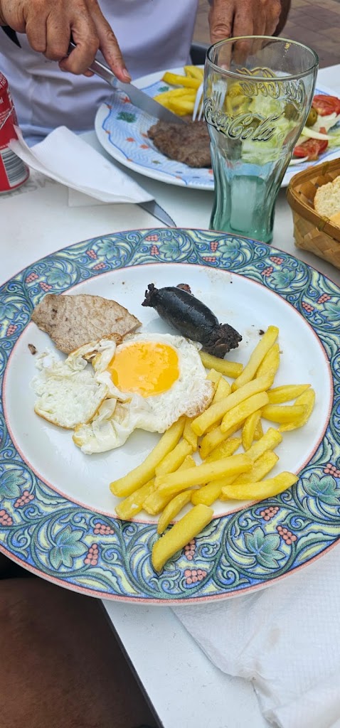 Bar Don Pepe — Comida y bebida