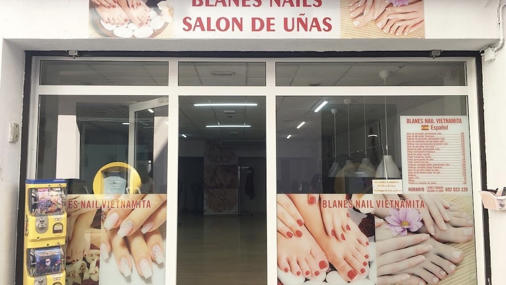 BLANES NAILS SALON DE UNAS VIETNAMITA