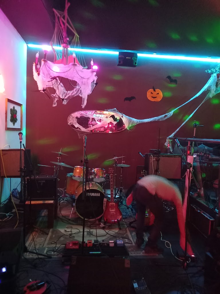 Classy Sophistic Club