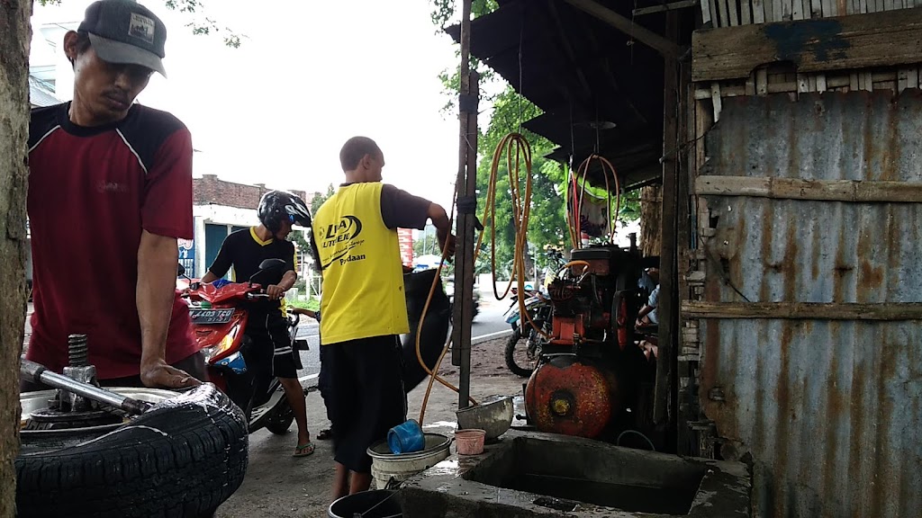 Tambal Ban Motor & Mobil