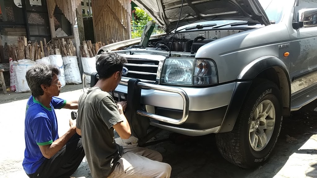 Begkel Mobil Mang Ade