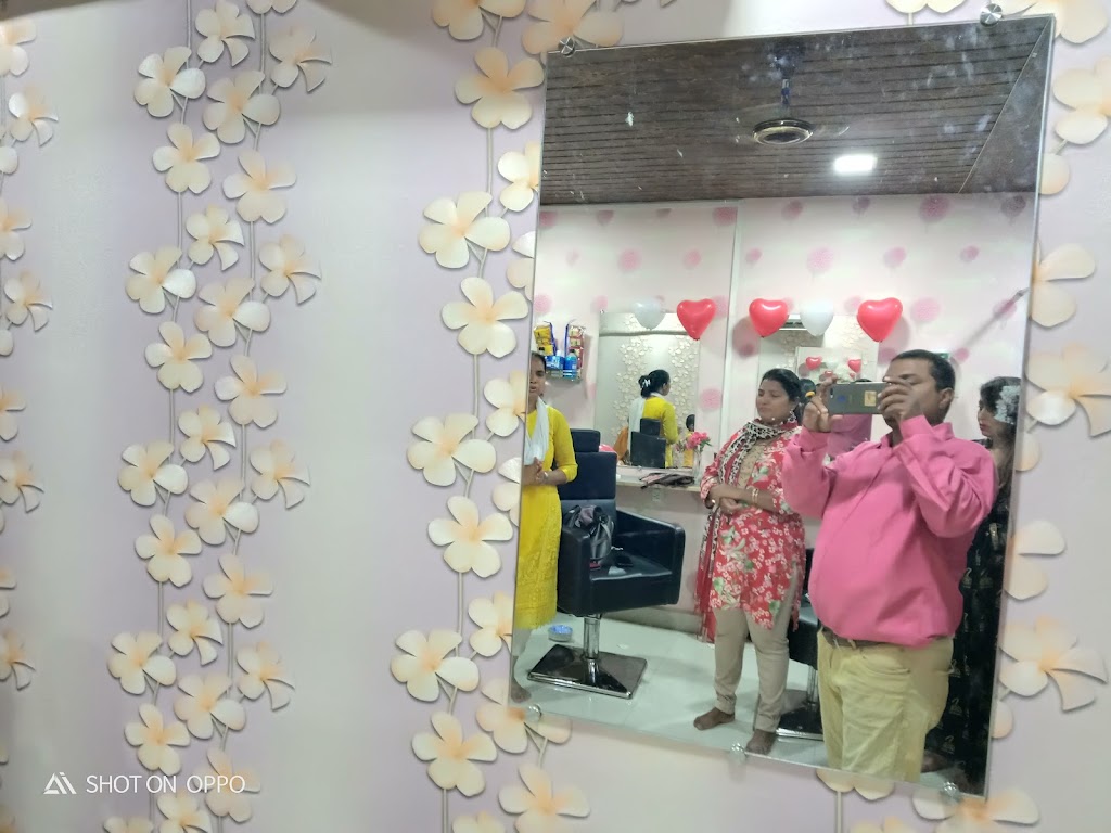 Glory Beauty Parlour