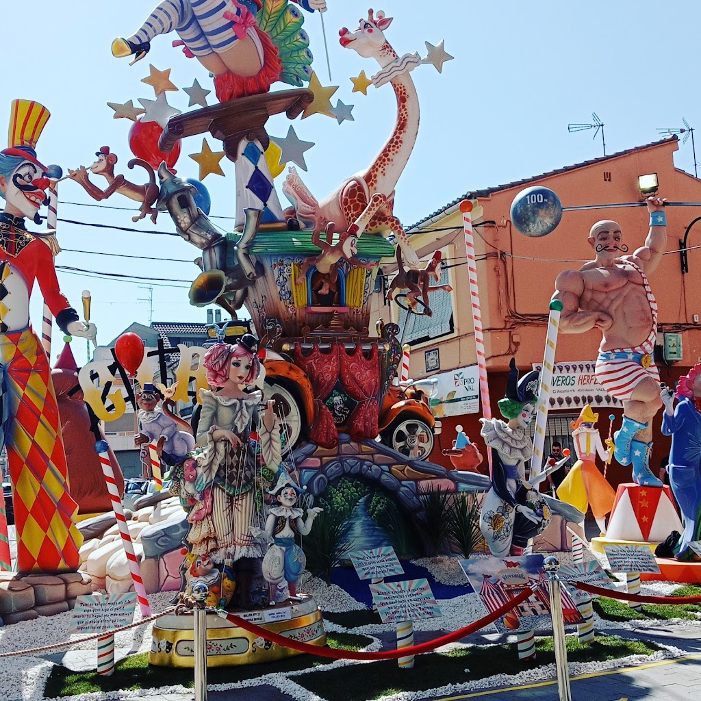 Monument Falla Sants Patrons
