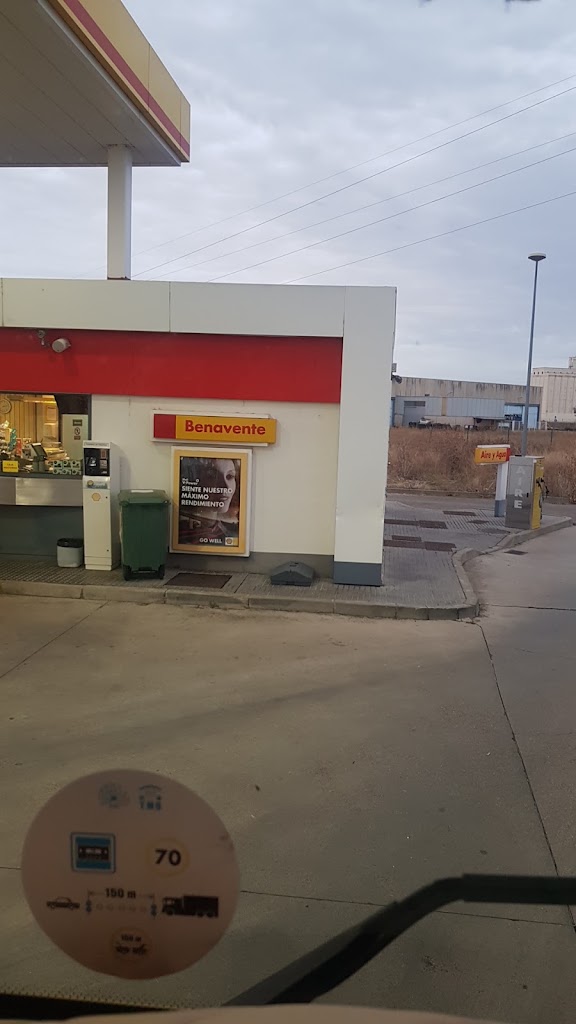 SHELL BENAVENTE — Estacion de servicio