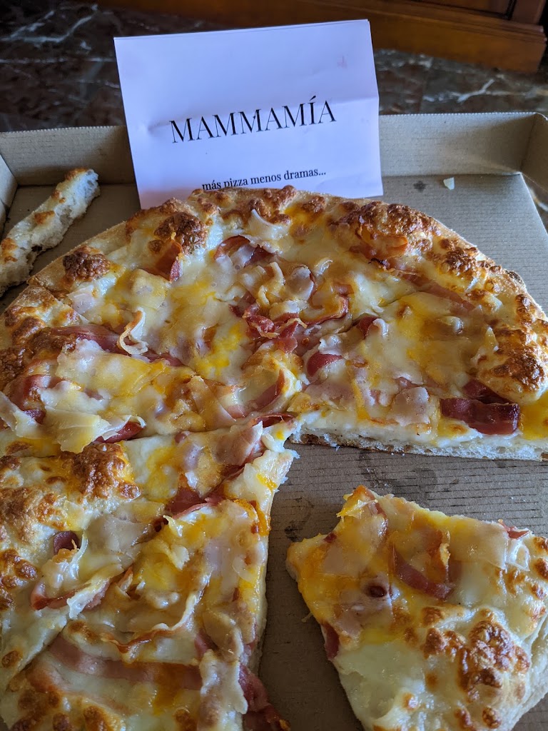 MAMMAMIA PIZZA — Comida y bebida