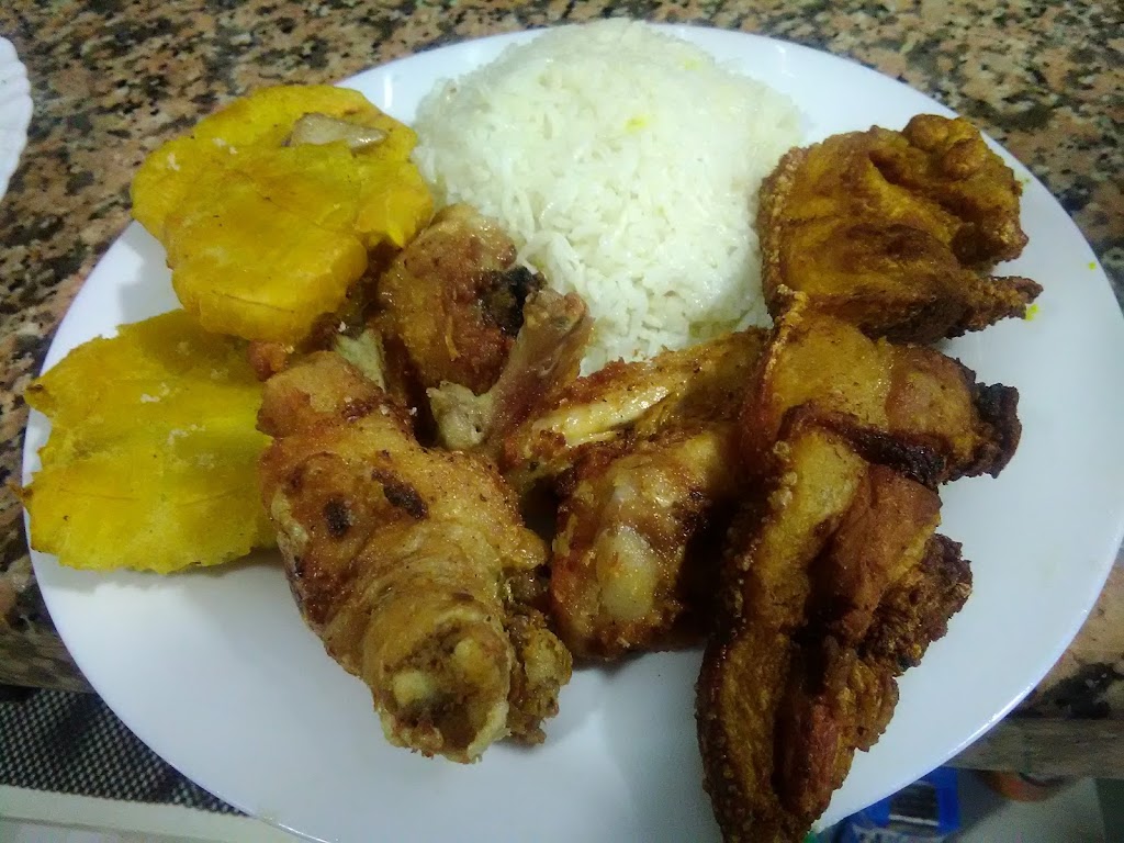 Dream Cafe -Bar — Comida y bebida