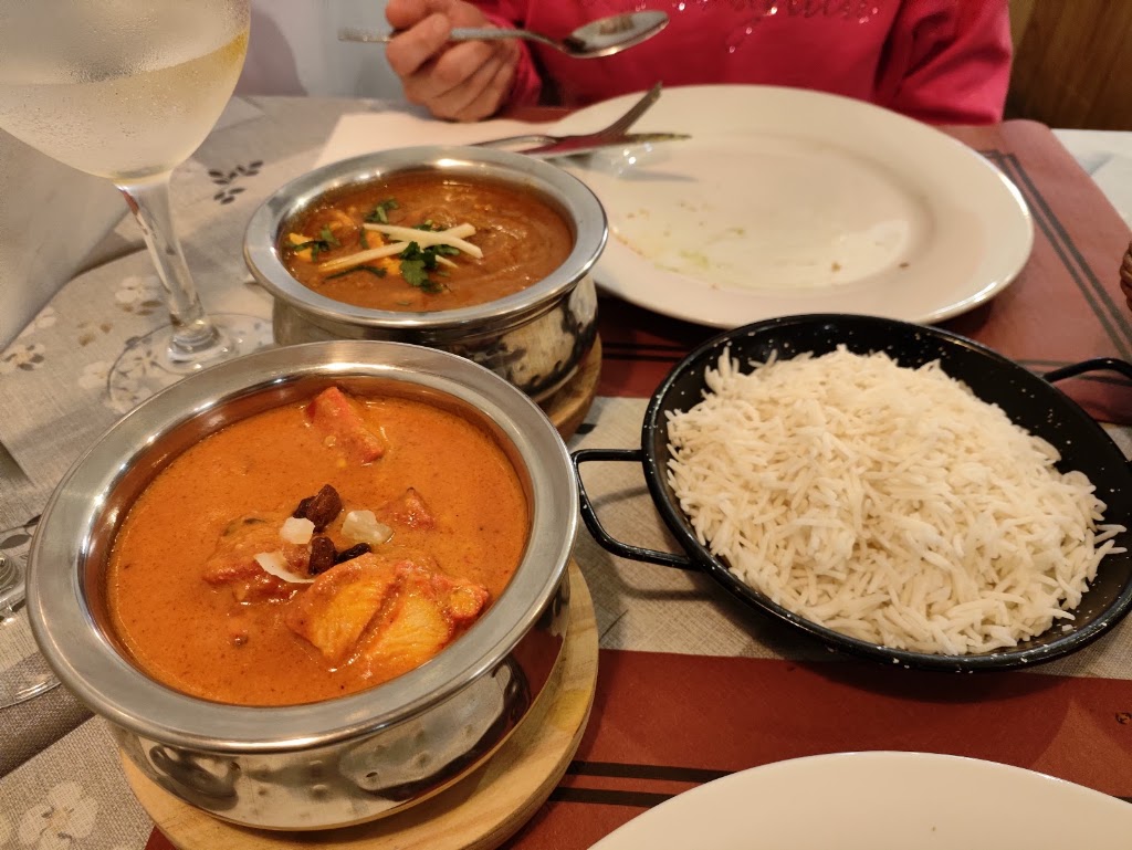 HIMALAYA CURRY AND TANDOORI RESTAURANT BILBAO — Curry