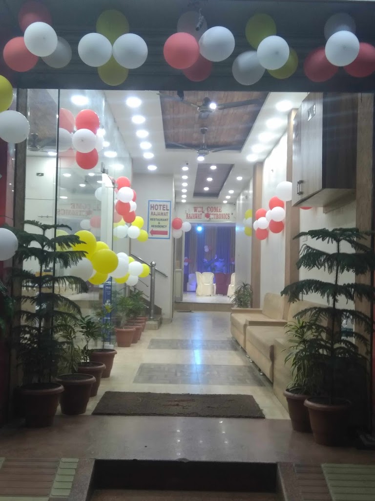 Hotel Rajawat