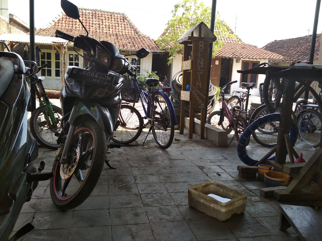 Bengkel Sepeda Motor (Mang Tarono)
