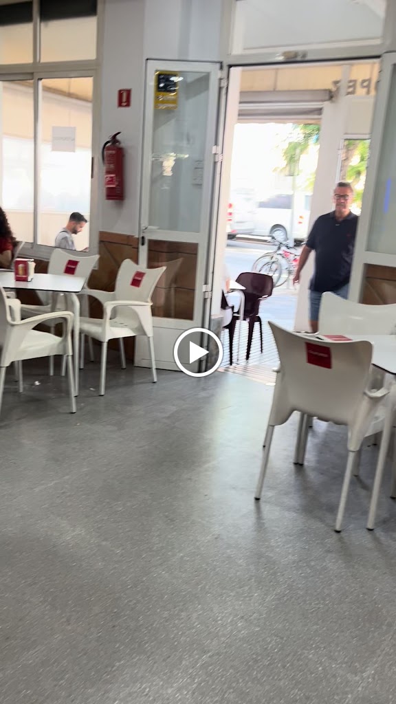 Bar Casa Lopez — Videos