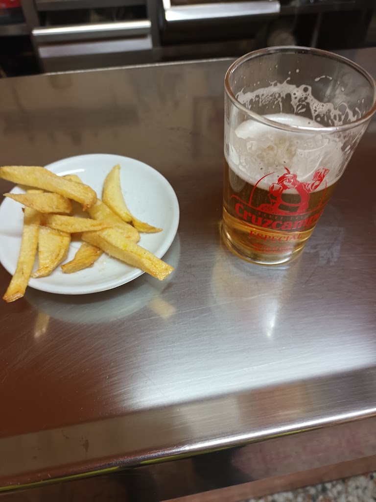 Bar Monte — Comida y bebida