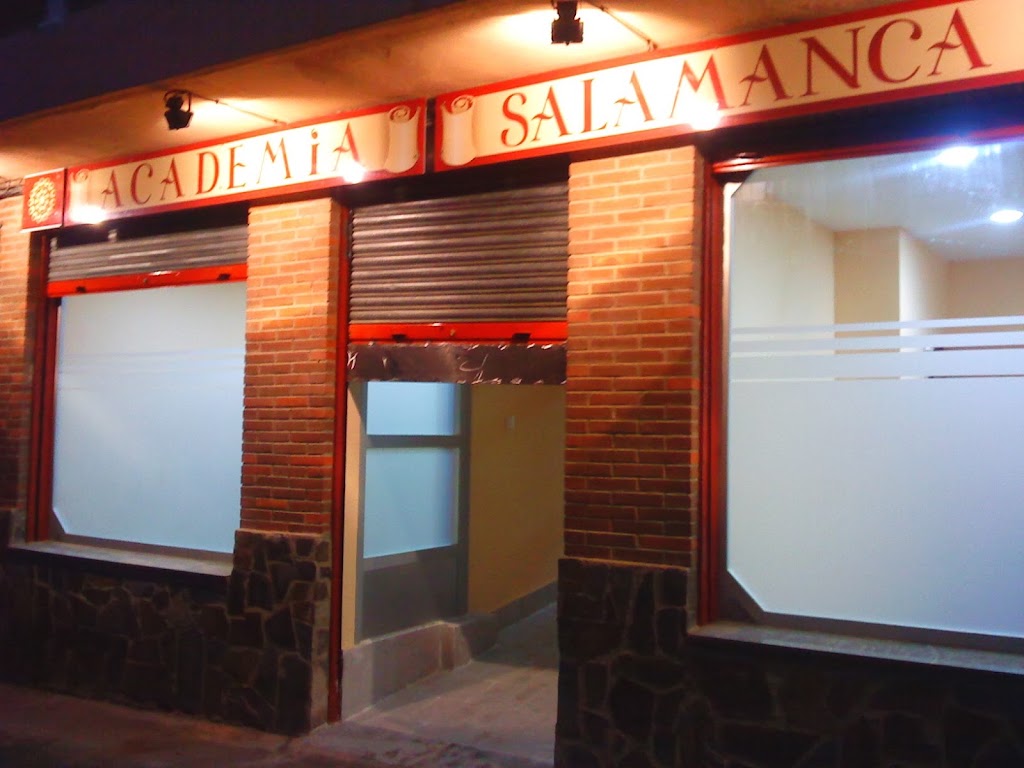 Academia Salamanca — Del propietario