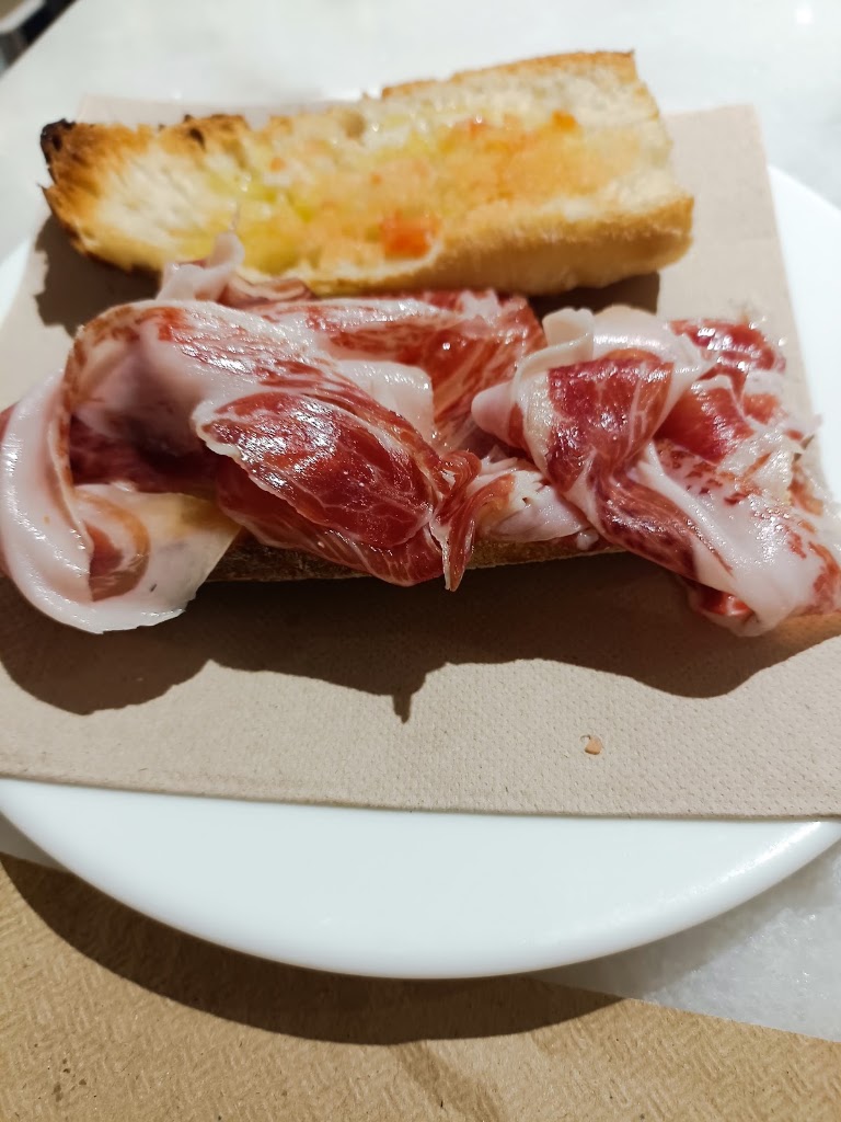 El Raco de l'lberic — Comida y bebida