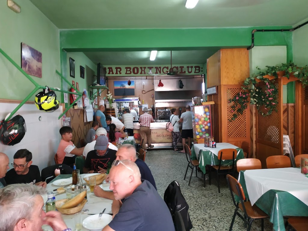 Bar Boxing